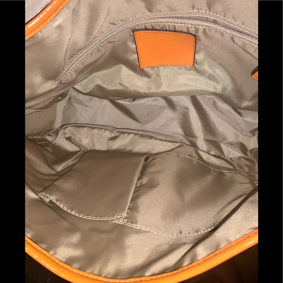 Coach Orange Messenger bag 💼 - Picture 5 of 8
